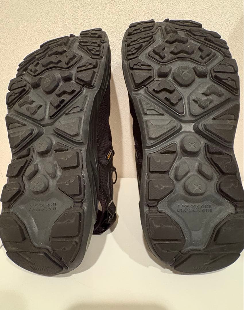 ホカオネオネ　HOKA ストラップサンダル　ホパラ2