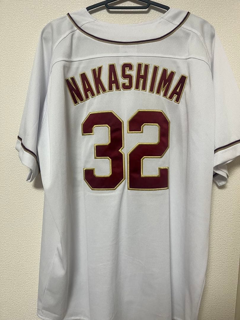 楽天イーグルス 中島大輔選手ホームユニフォーム、直筆サインカードセット