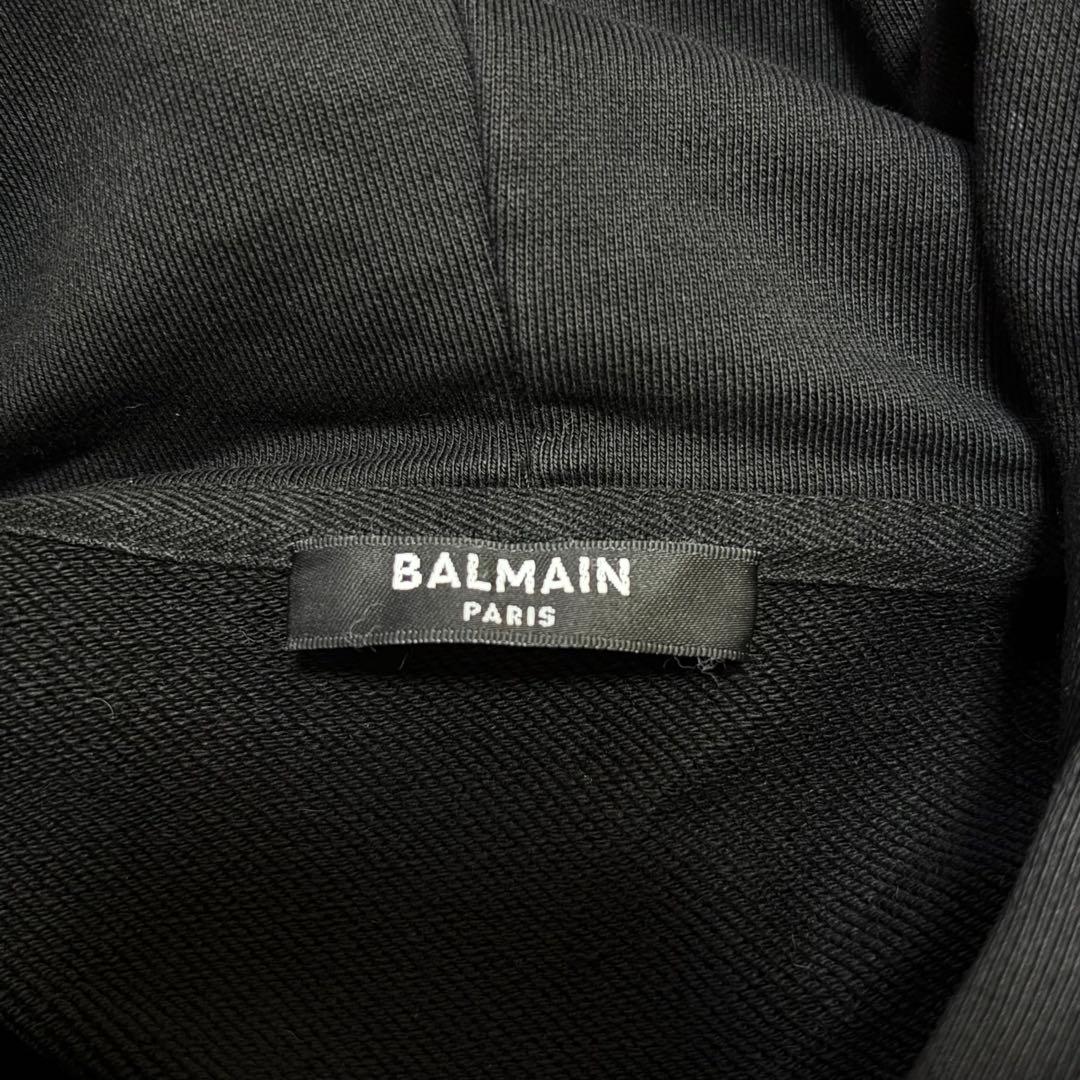 レア 美品！BALMAIN クロップドパーカー フーディー スウェット ロゴ Ｌ