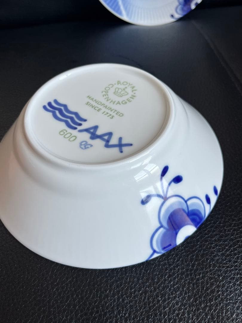 貴重 ロイヤルコペンハーゲン 20周年記念シリーズ メガローズ 深皿2枚