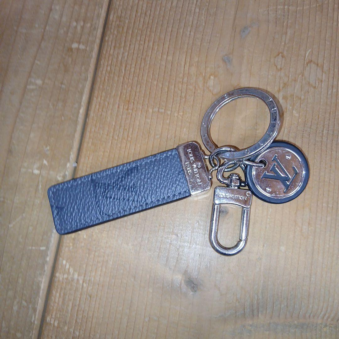 LOUIS VUITTON ルイヴィトンブラックレザー キーケース