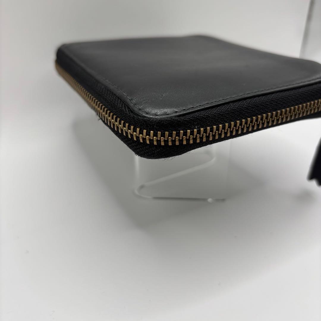 美品　comme des garcons 二つ折り財布　ブラック　ラウンドジップ
