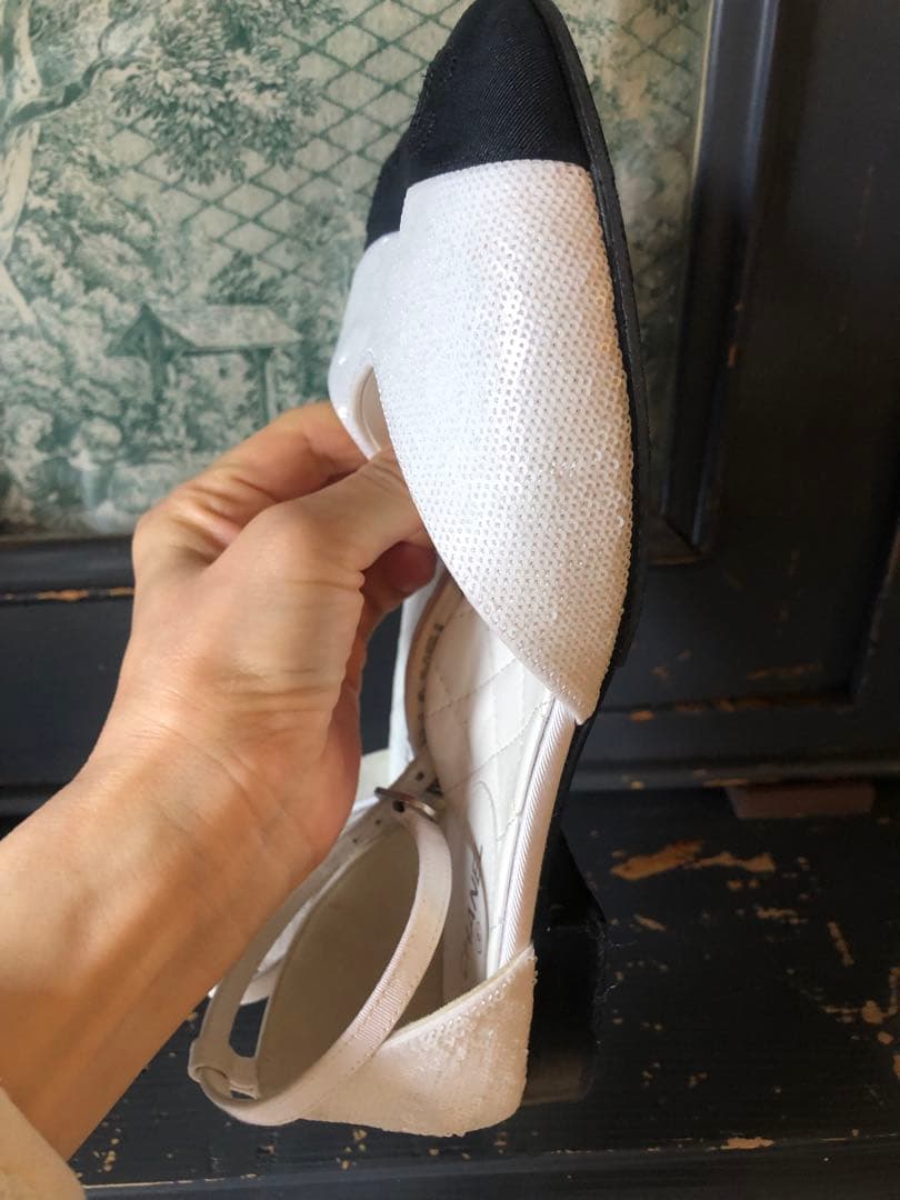 CHANEL フラットシューズ ホワイト/ブラック