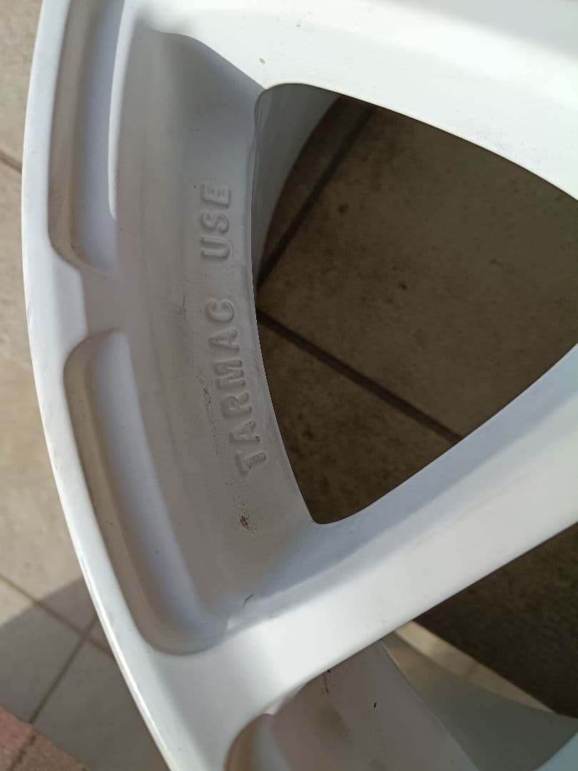 17インチ　ダンロップ　ディレッツァ　ホイール　4本セット