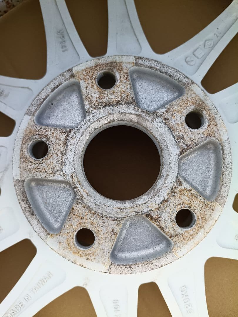 17インチ　ダンロップ　ディレッツァ　ホイール　4本セット