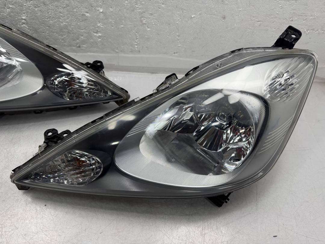 ホンダ フィット GE6 前期 純正 HID ヘッドライトフィット RS 左右