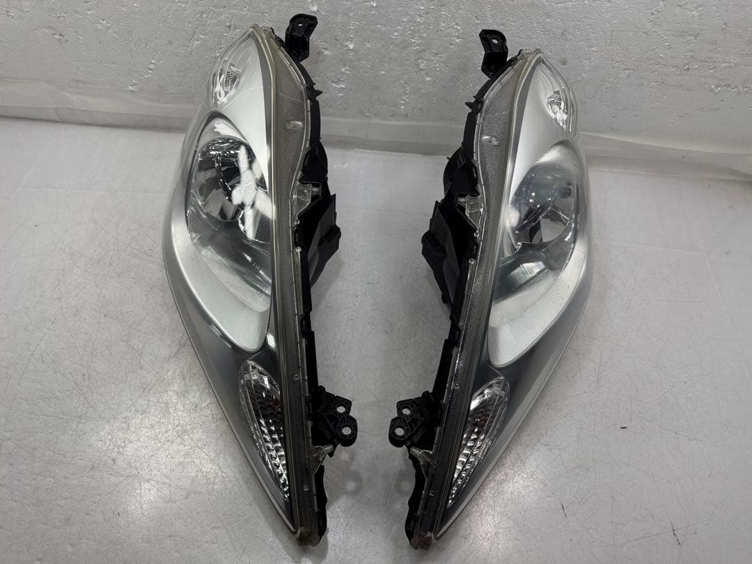 ホンダ フィット GE6 前期 純正 HID ヘッドライトフィット RS 左右