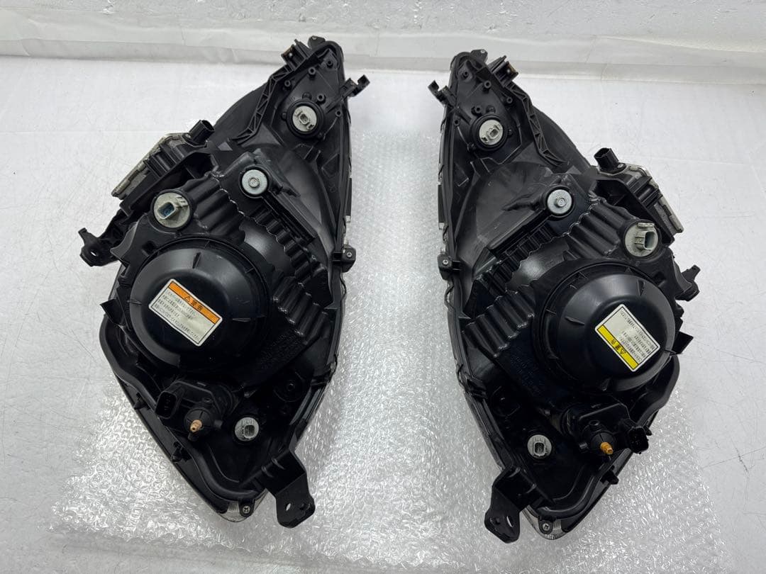 ホンダ フィット GE6 前期 純正 HID ヘッドライトフィット RS 左右