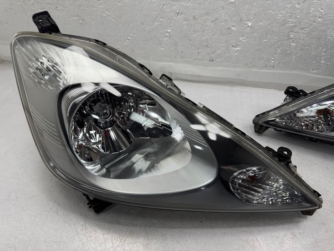 ホンダ フィット GE6 前期 純正 HID ヘッドライトフィット RS 左右