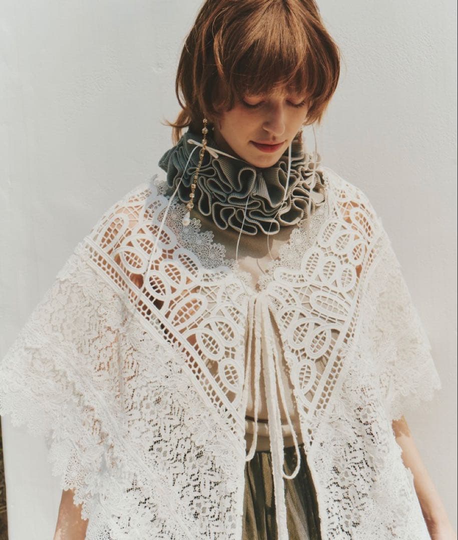 タグ付新品☆ラベルエチュード☆モチーフレースBIGカラー