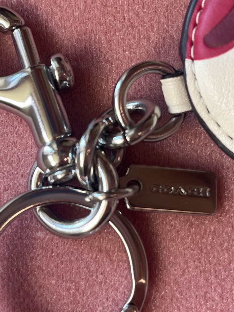 ☆13日までお値下げ☆COACHハートバッグチャーム・チェリー 柄　未使用品