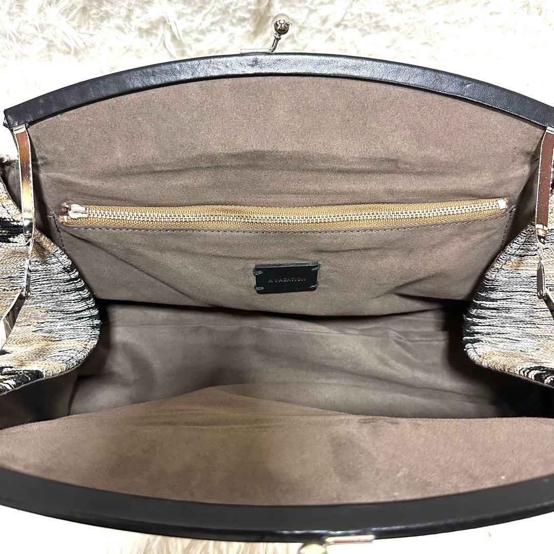 avacation アヴァケーション pillow shadow クラッチバッグ