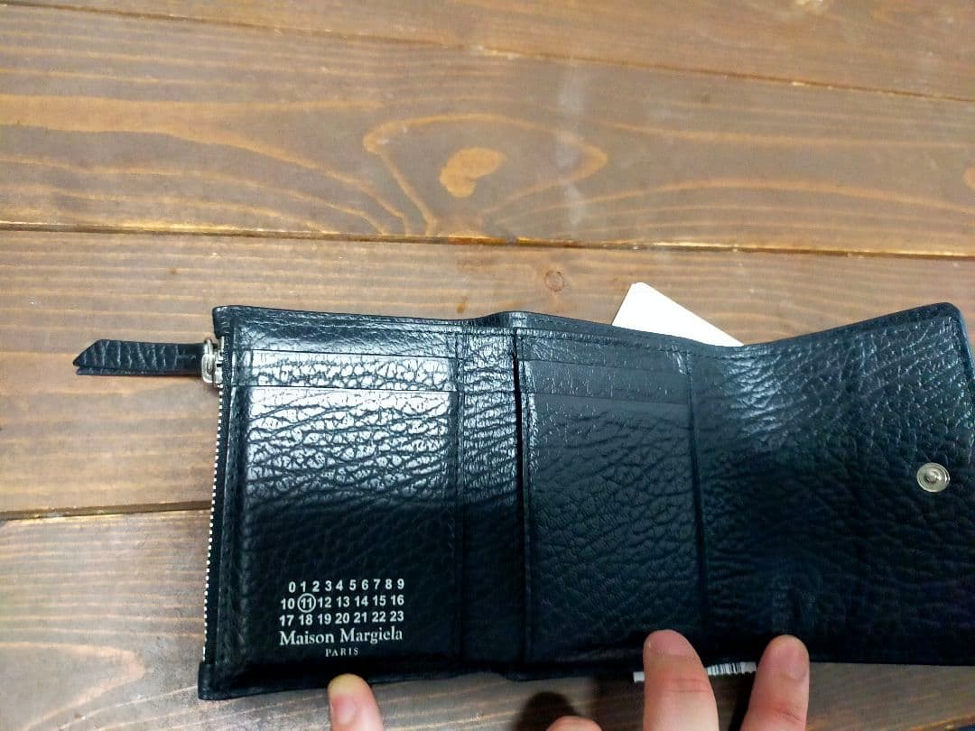 Maison Margiela ブラックレザー三つ折り財布