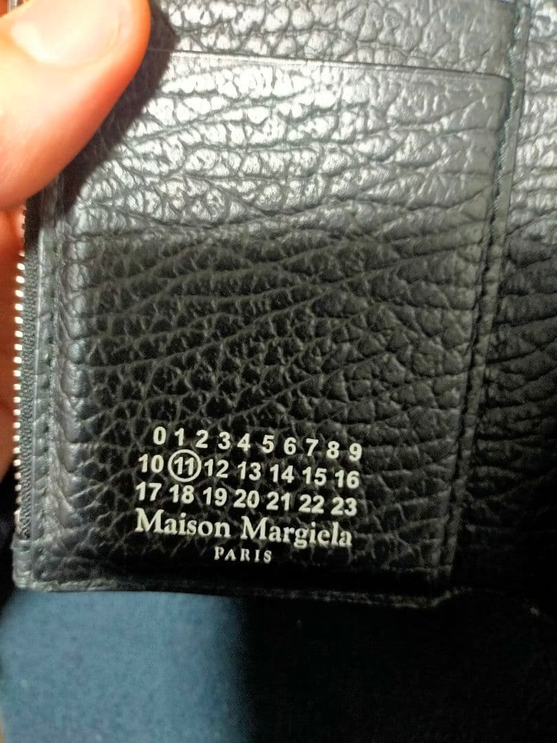 Maison Margiela ブラックレザー三つ折り財布