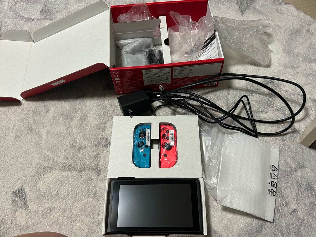 お得セットNintendoSwitch本体プラスカセット5本付き➕コントローラー