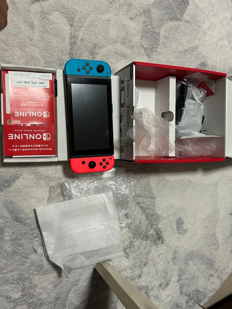 お得セットNintendoSwitch本体プラスカセット5本付き➕コントローラー