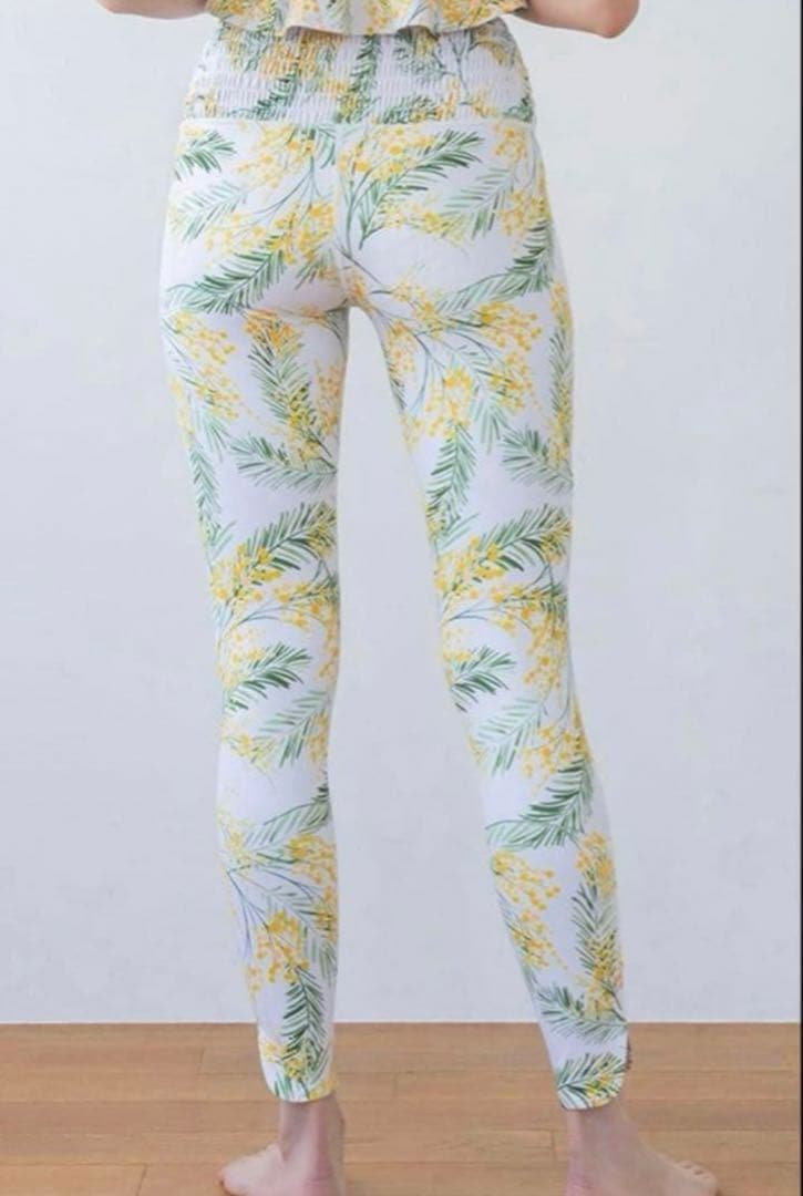 新品未使用　【SUKALA】スプリングフラワーシャーリングレギンス(L/ミモザ)