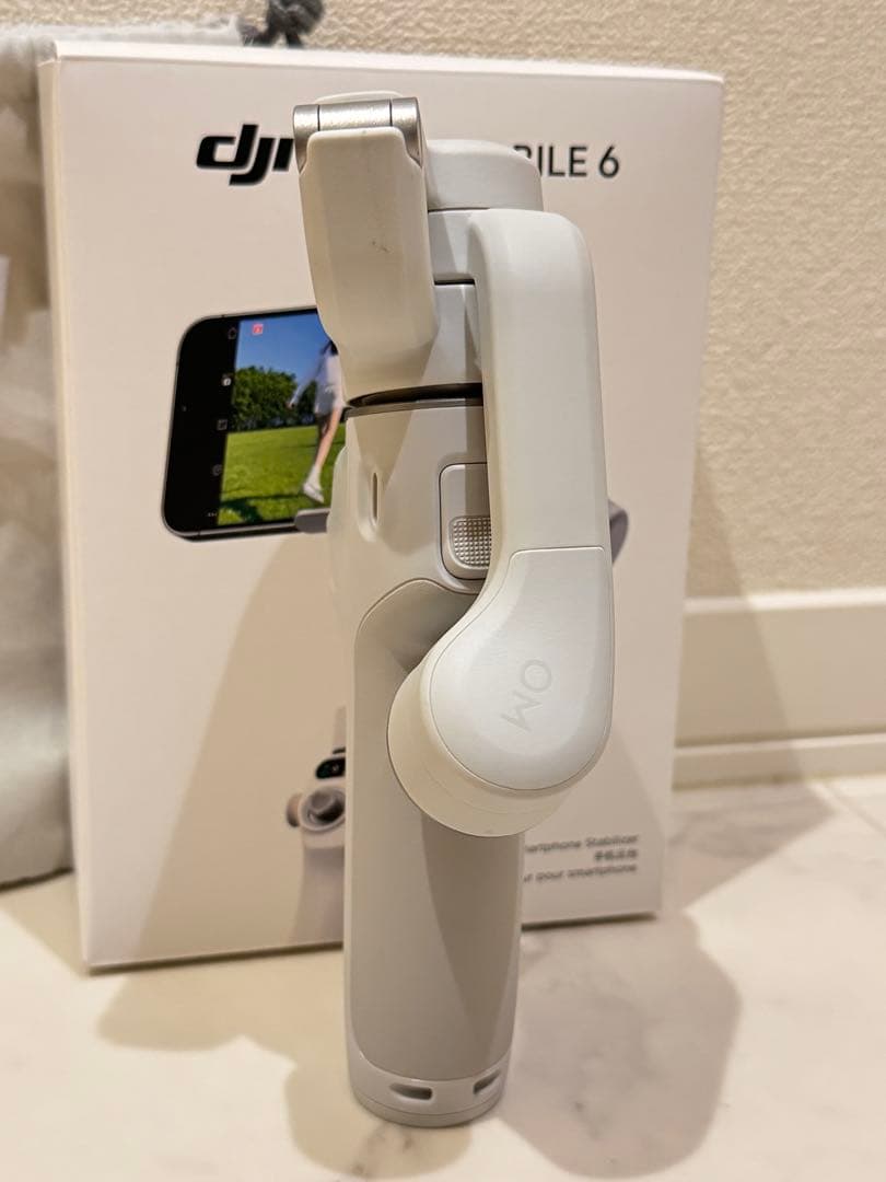 【美品】DJI Osmo Mobile 6 ジンバル スマホ用 スタビライザー