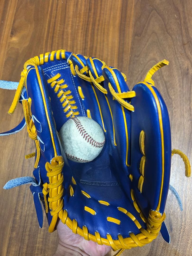 アンダーアーマー　オーダー軟式グラブ　投手用