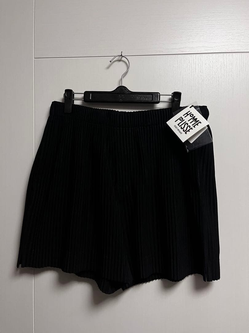 HOMME PLISSE ISSEY MIYAKE ショートパンツ ブラック