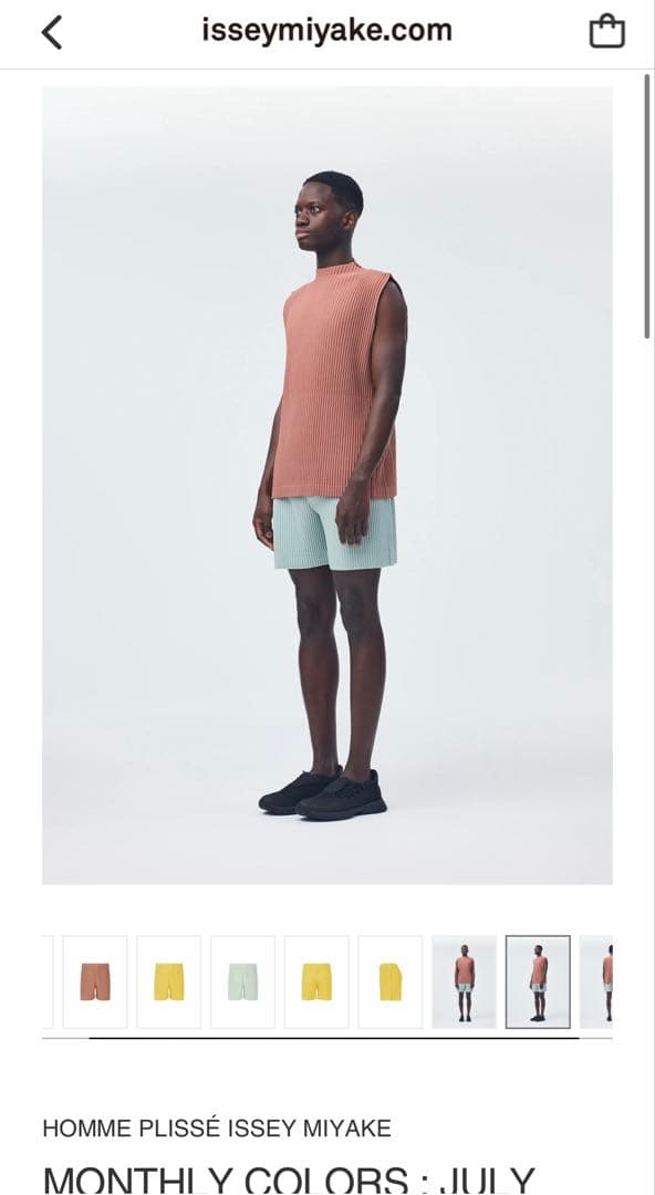 HOMME PLISSE ISSEY MIYAKE ショートパンツ ブラック