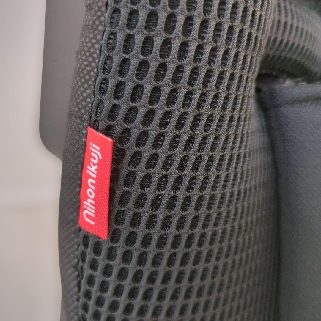 【未使用】日本育児 チャイルドシート トラベルベスト ECプラスブラックボーダー