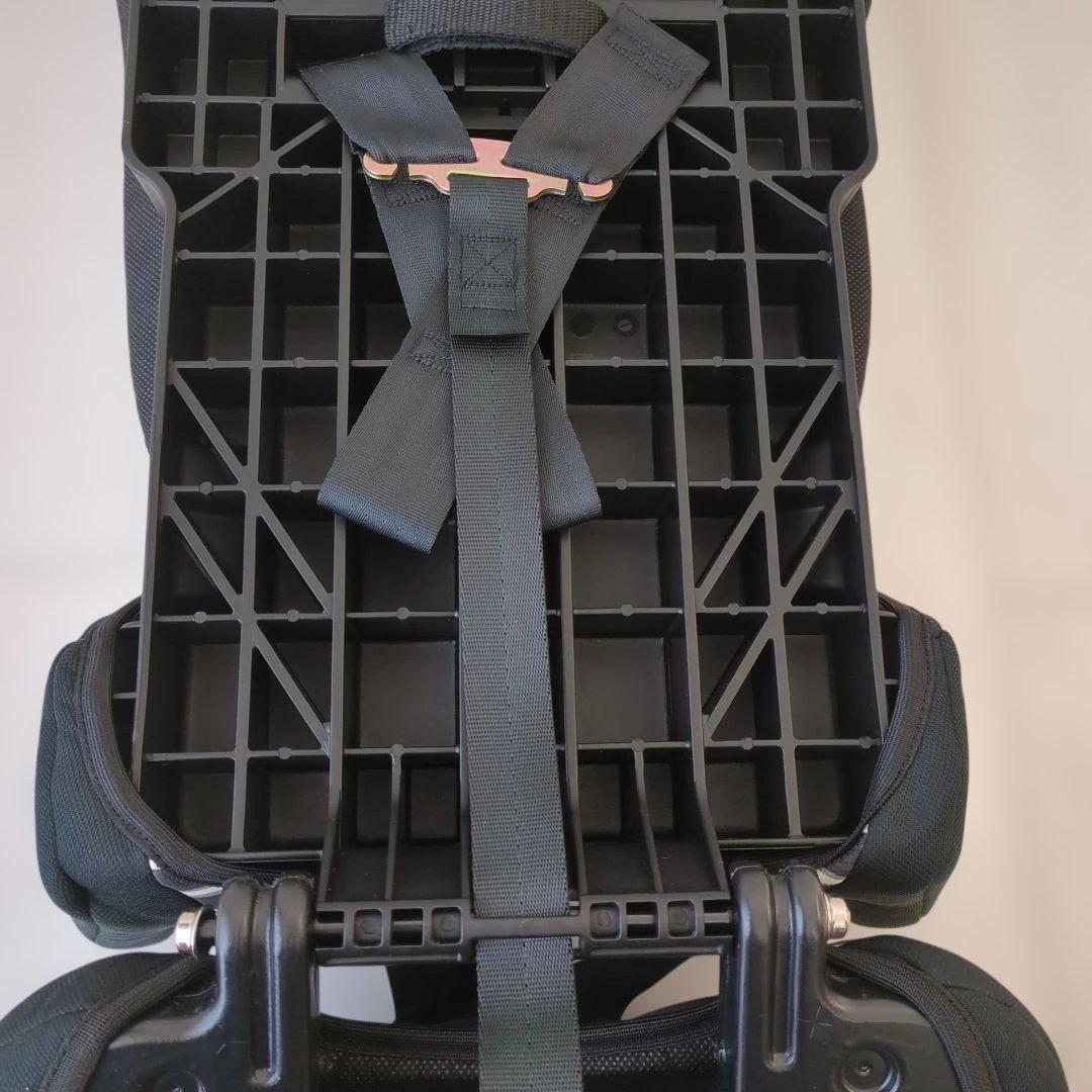 【未使用】日本育児 チャイルドシート トラベルベスト ECプラスブラックボーダー