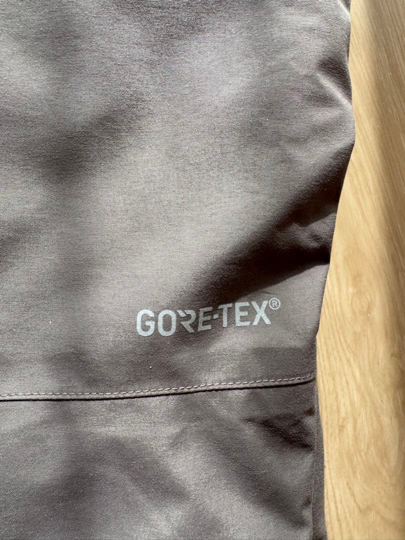 【極暖・防水】ダイワ ゴアテックス ウィンタースーツ DW-1907 Mサイズ