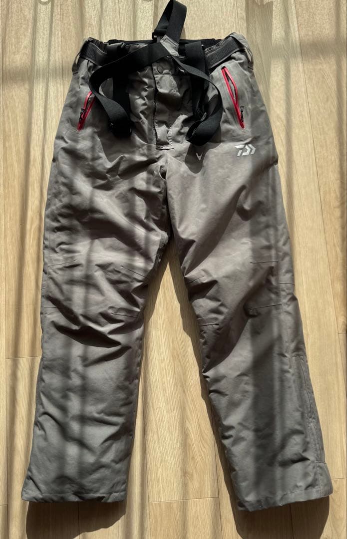 【極暖・防水】ダイワ ゴアテックス ウィンタースーツ DW-1907 Mサイズ