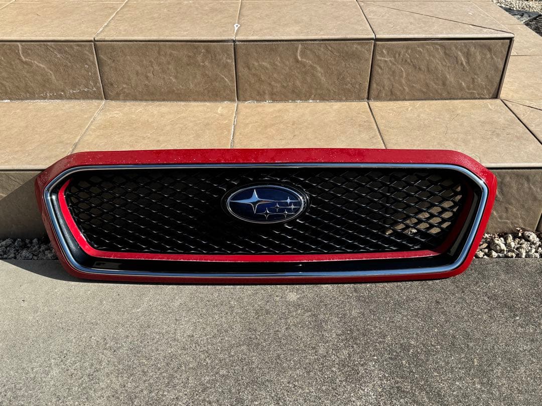【値下げ】中古 スバル レヴォーグ 前期 純正 オプション フロント グリル 赤