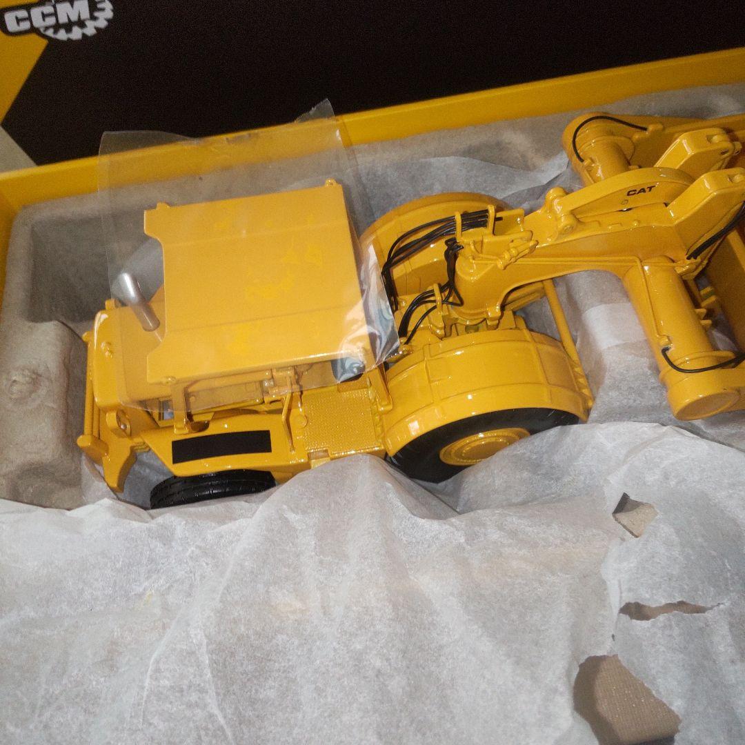 キャタピラー建機　CAT 660 SCRAPER 1/48