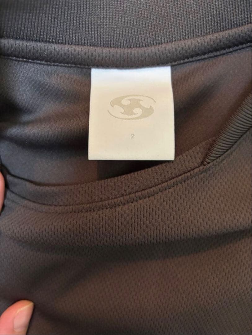 トップス sansangear