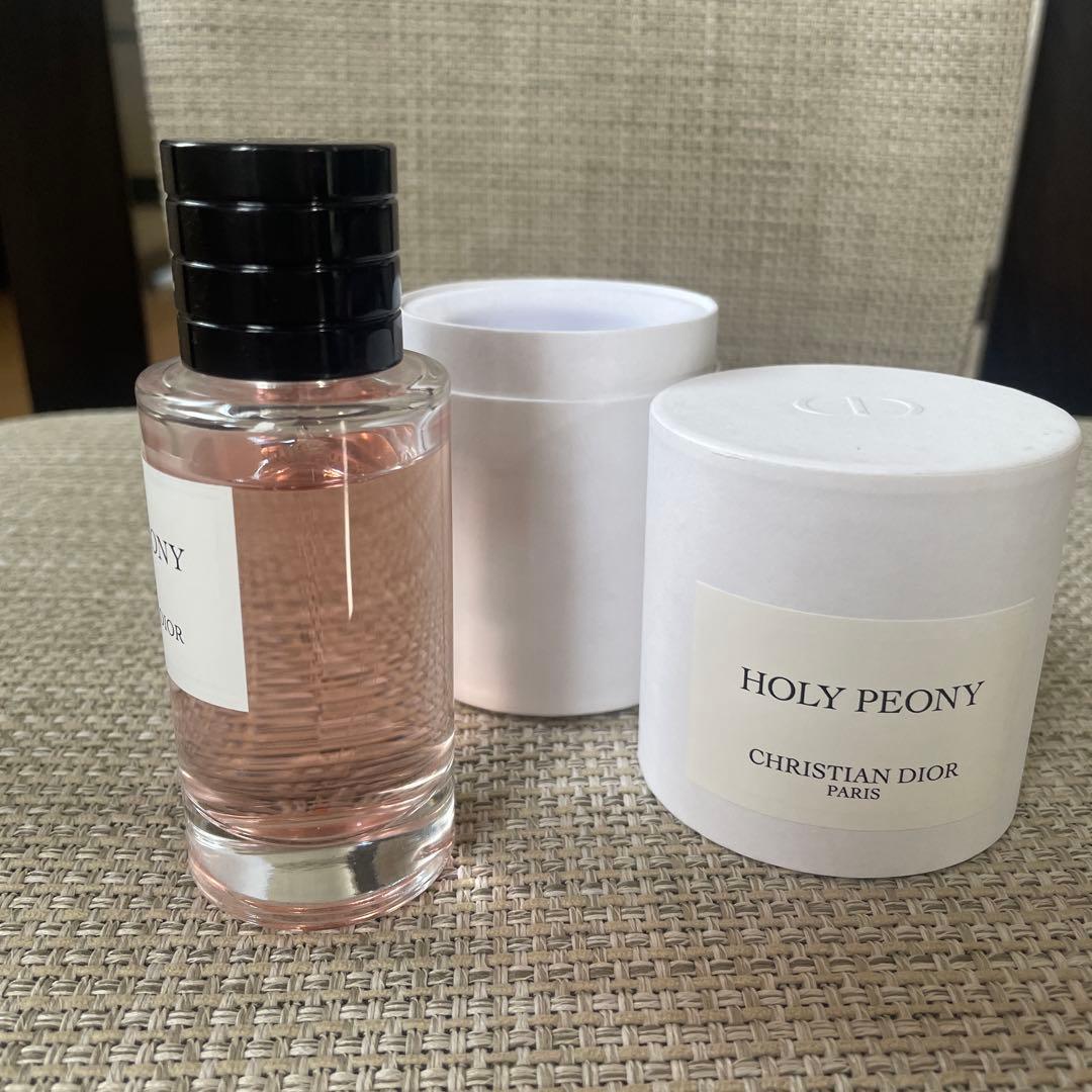 クリスチャンディオール　HOLY PEONY オードパルファム　40ml