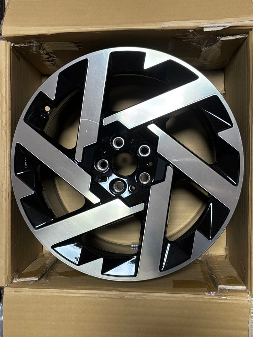 希少）1本　ミニ　カントリーマン純正ホイール『カレイドスポーク』