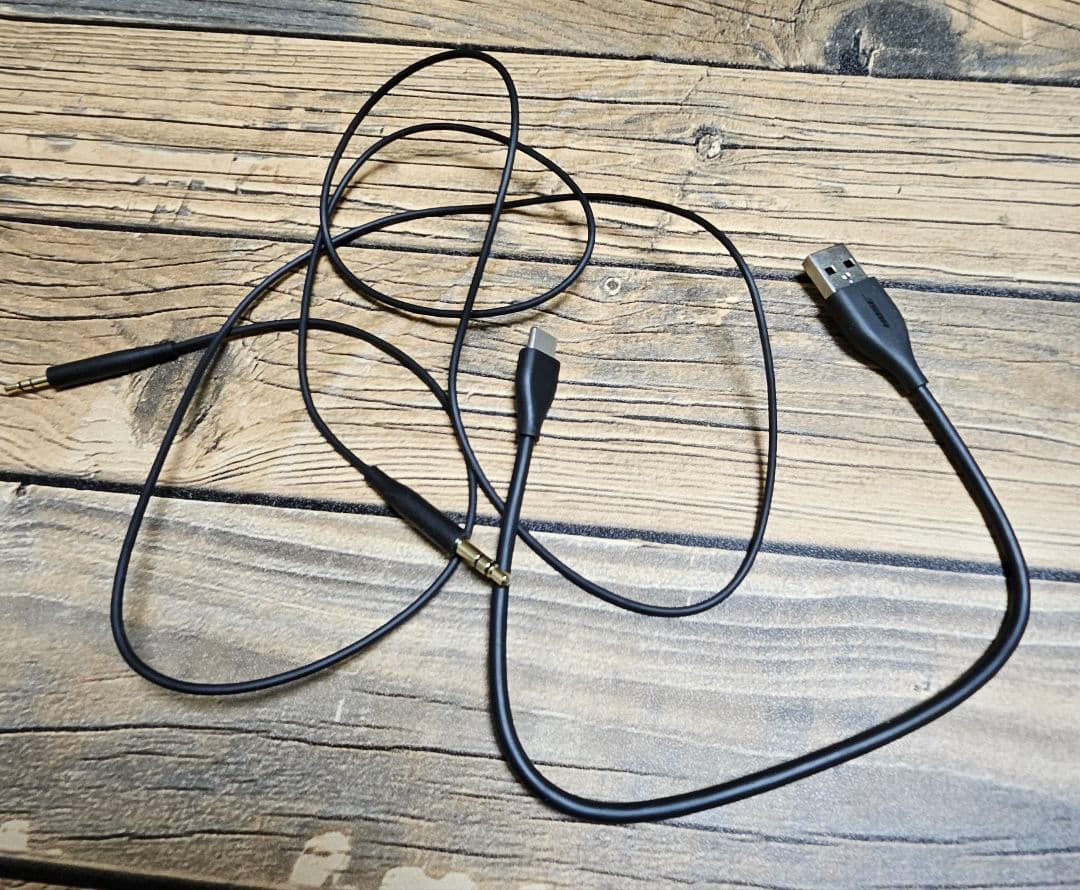 激安‼️bose ヘッドホンノイズキャンセリングQC45本体美品　ケース傷•汚れ