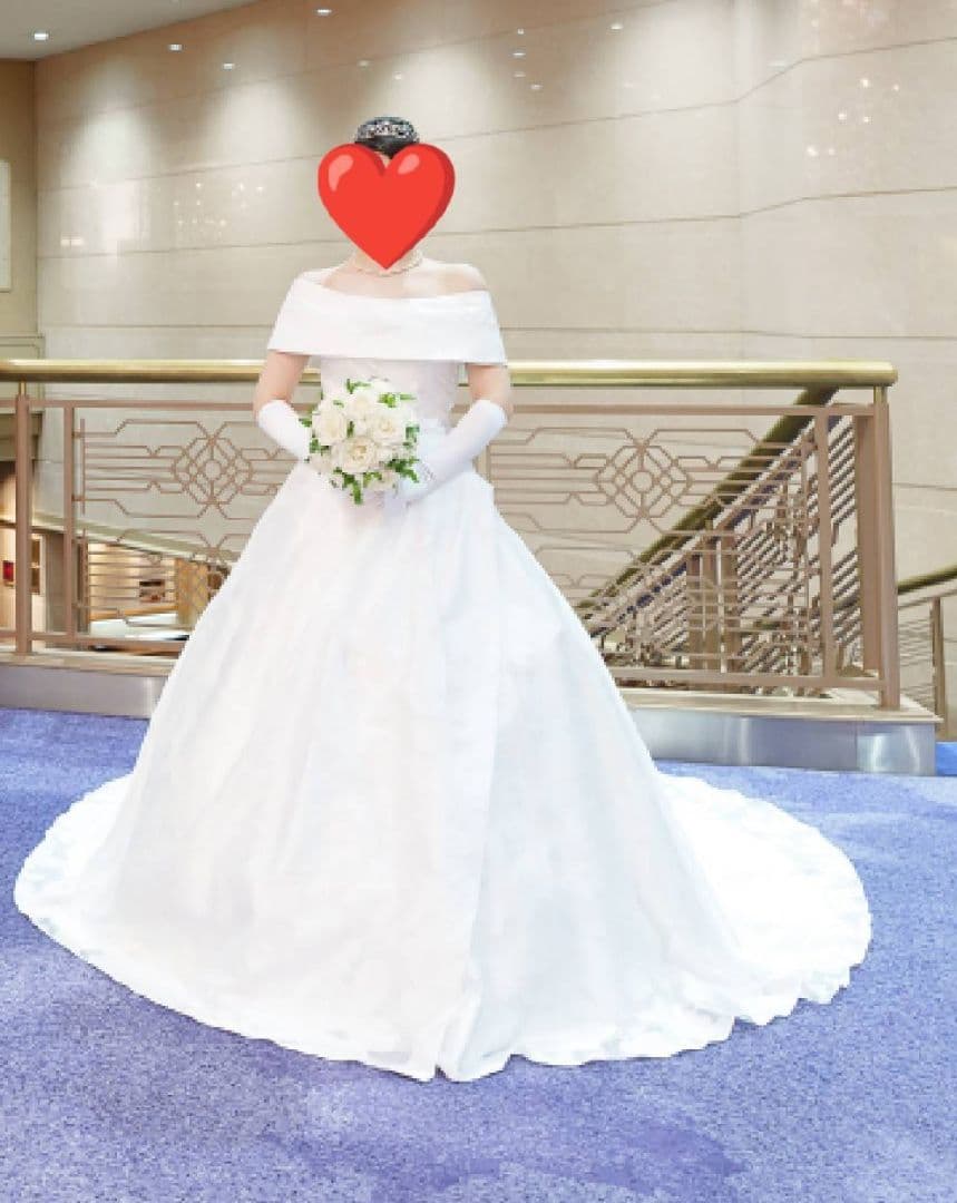 エメ ロールカラー ウェディングドレス