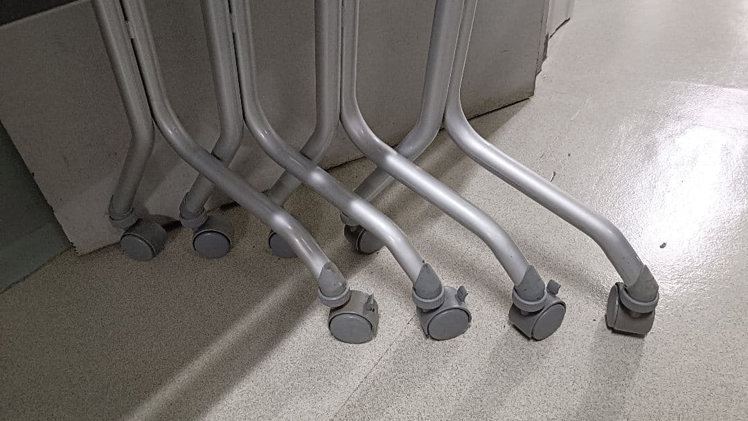 4台セット引取限定 くろがね工作所 1845 スタッキングテーブル