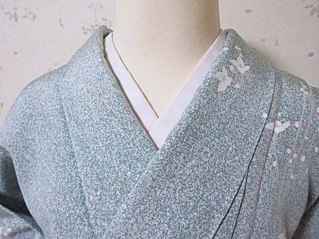 訪問着：白花と枝ライン：ミントグリーン蒔き糊染：11号小柄：シミ：袷正絹：P7