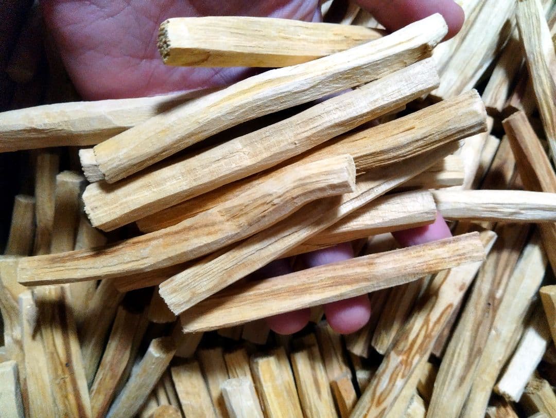 激安価格☆天然お香木高級パロサントスティック1KG　燃えやすい浄化幸運お得