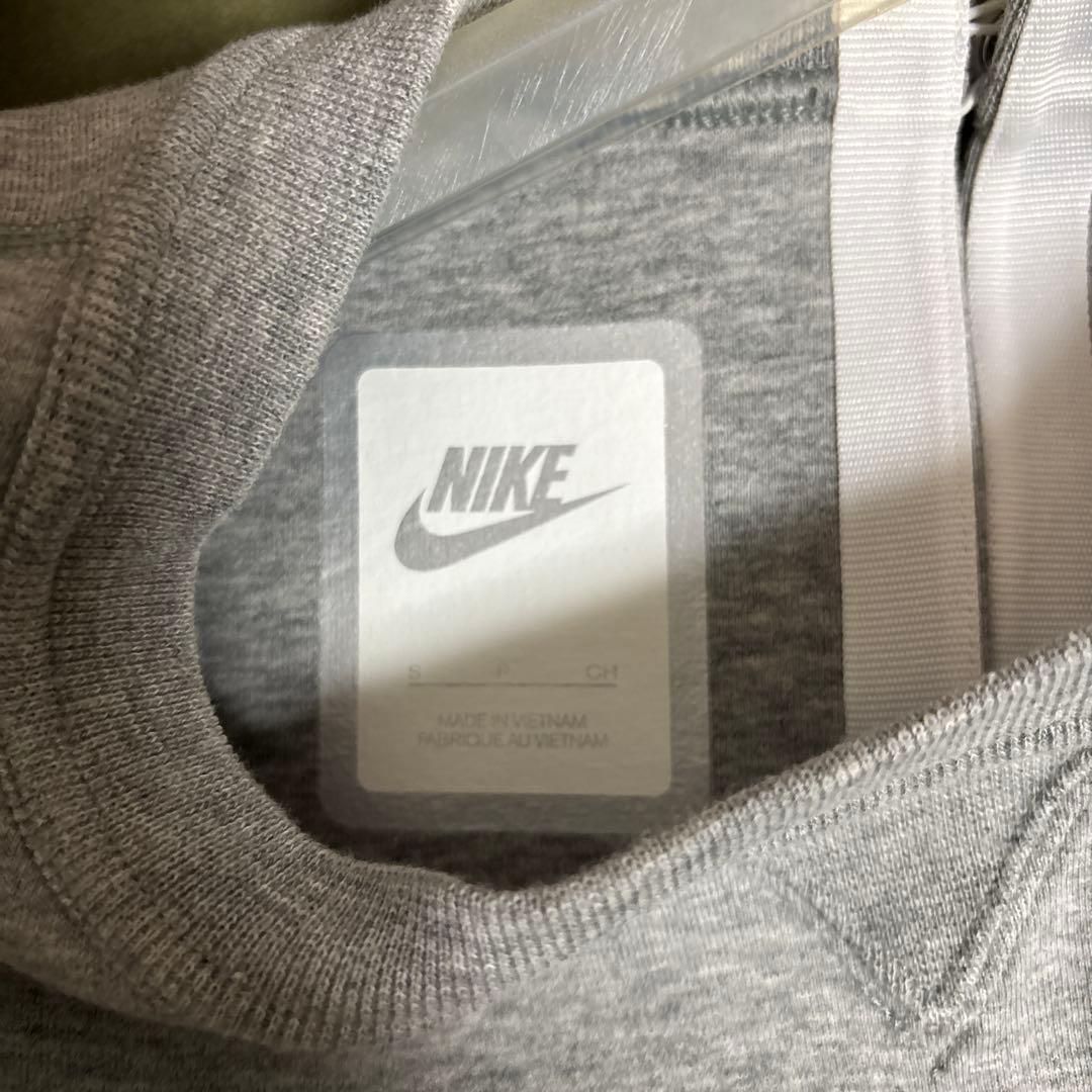 Nike グレー スウェット トレーナー