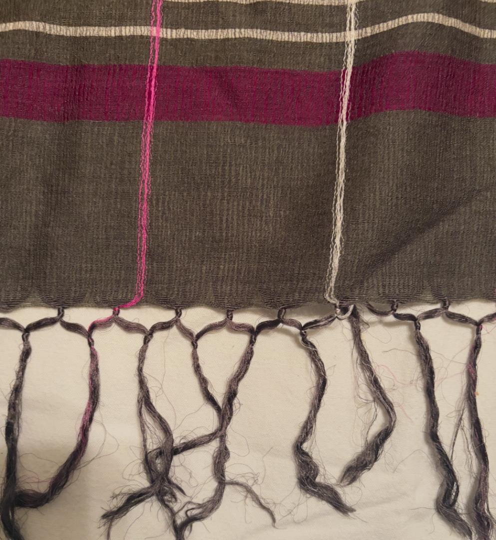 DRIES VAN NOTEN チェック柄大判ストール　103x103センチ　稀