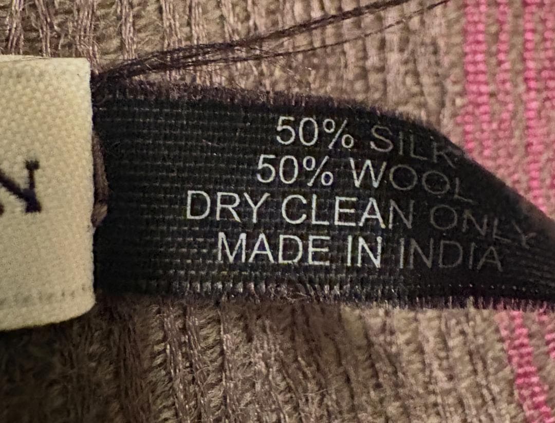 DRIES VAN NOTEN チェック柄大判ストール　103x103センチ　稀