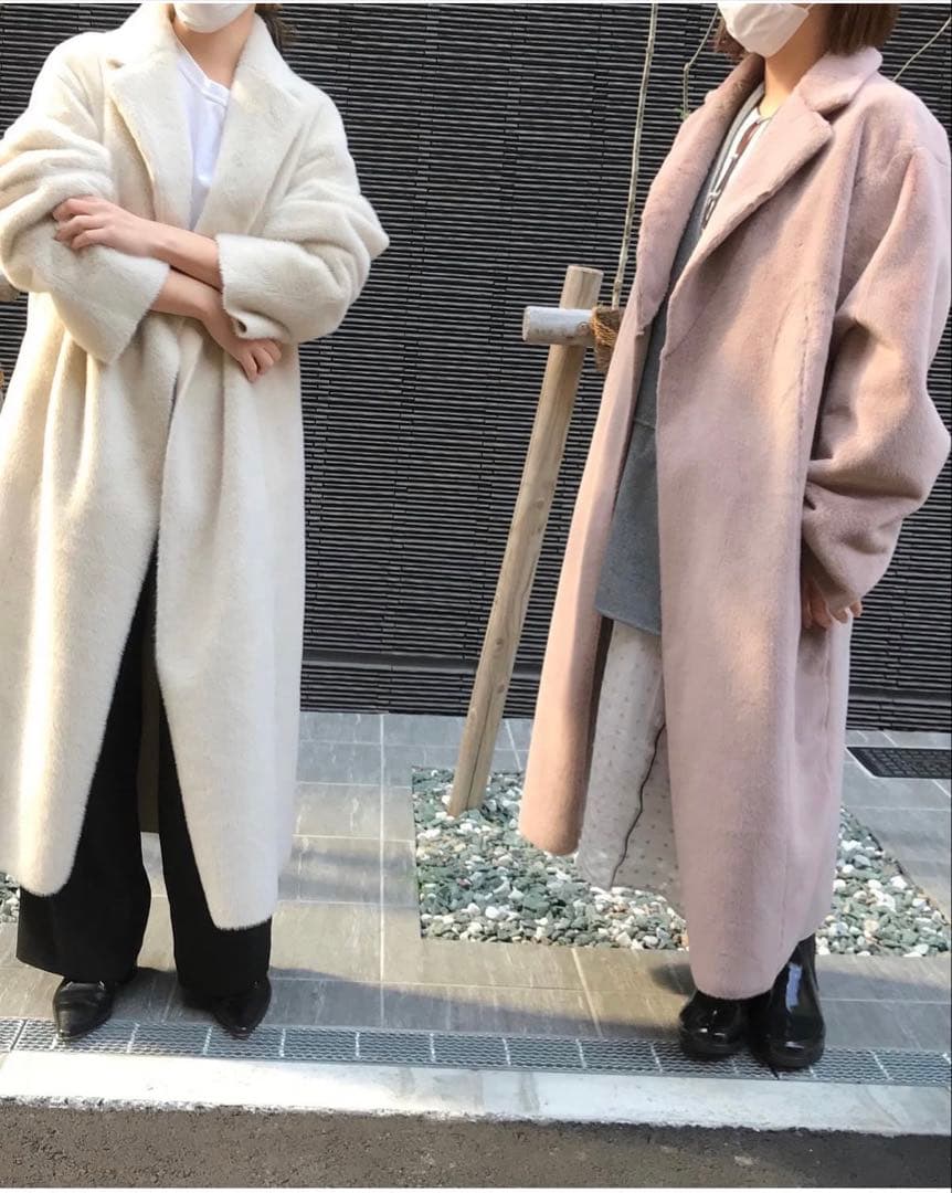 【値下げ】　THINK FUR エコファーコート　アイボリー