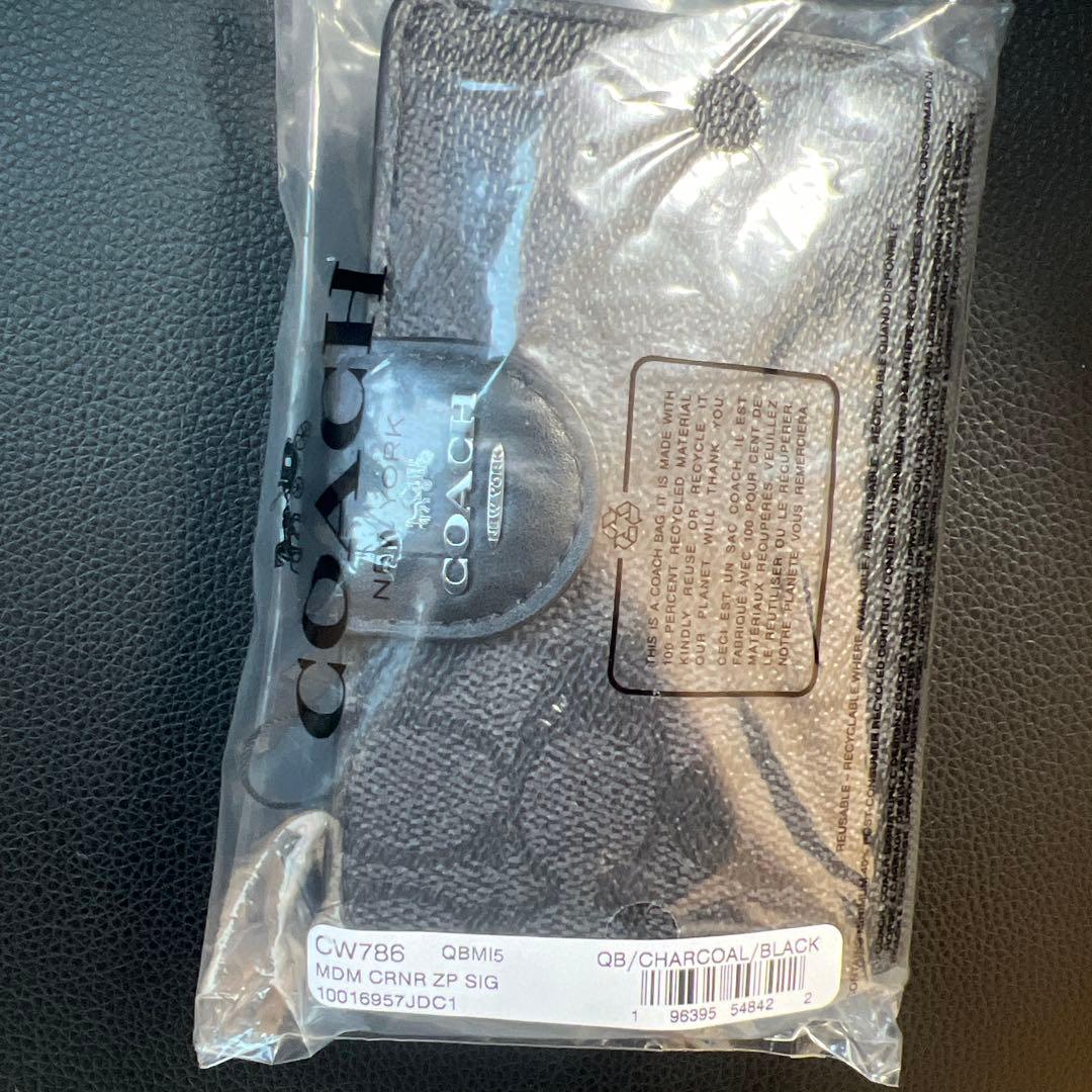 @*✨様 新品 COACH 二つ折り財布