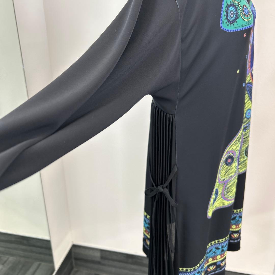 長袖チュニック 抽象模様 黒