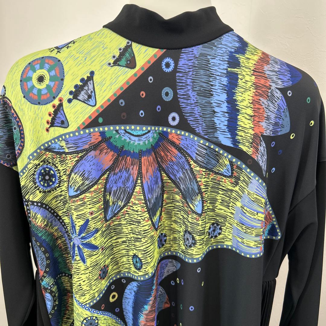 長袖チュニック 抽象模様 黒