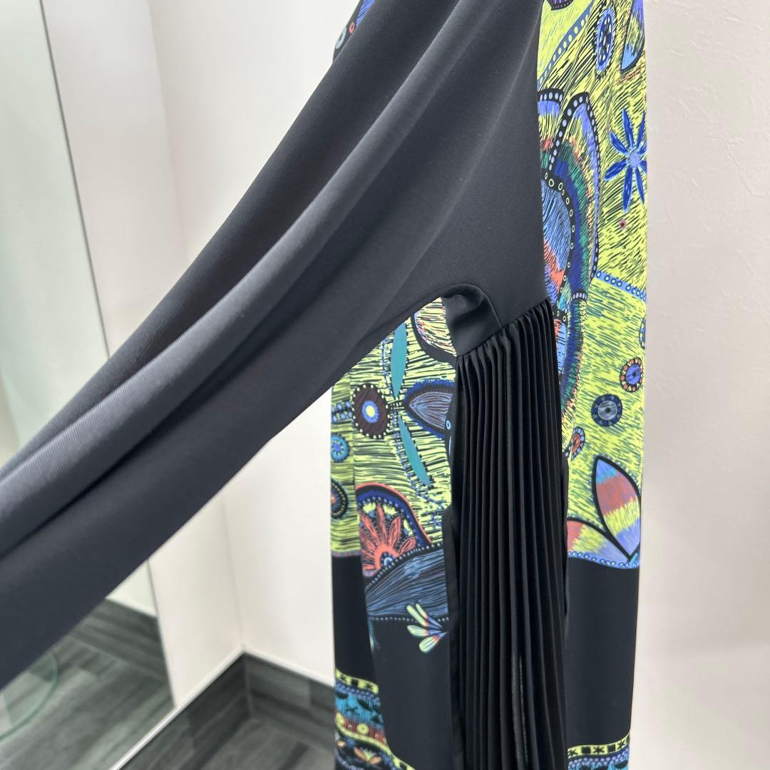 長袖チュニック 抽象模様 黒