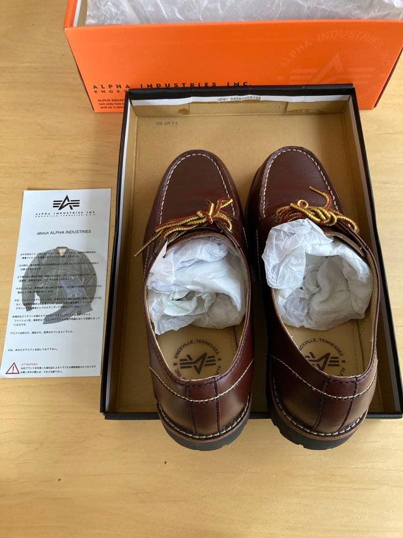 アルファインダストリーズ　　超美品本革デッキシューズ　26.5