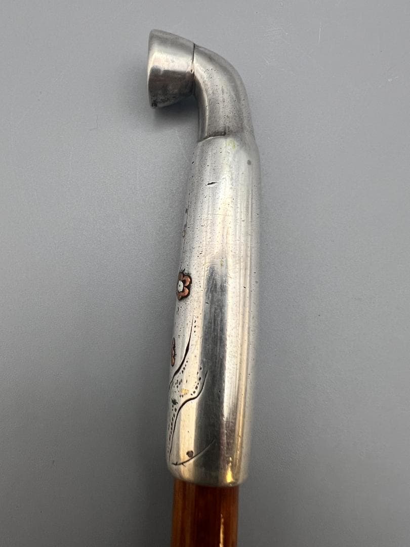 eee”即購入ok 銀煙管　武士梅図　金赤銅象嵌　キセル　銀細工　アンティ