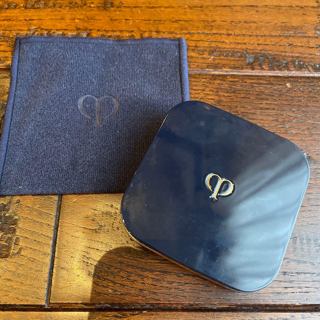 クレ・ド・ポー ボーテ プードルコンパクトエサンシエルｎ　フェイスパウダー